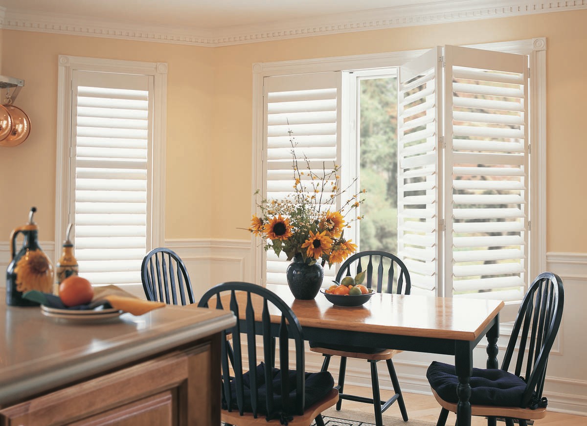 Hunter Douglas Palm Beach™ Polysatin™ shutters Near Naples, Florida (FL) for transforming Your Windows.